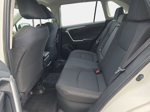 Used 2025 Toyota RAV4 LE AWD/4WD image 13