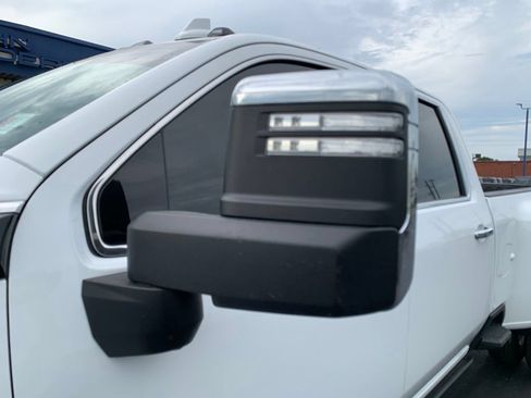Used 2024 GMC Sierra 3500 Denali w/ Denali Reserve Package AWD/4WD image 19