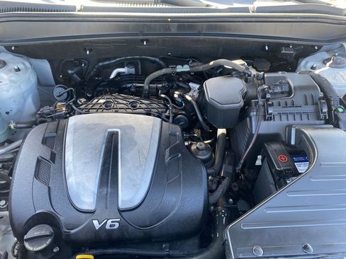 Used 2012 Hyundai Santa Fe SE image 10