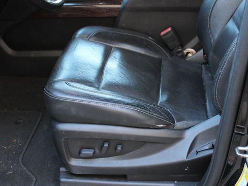 Used 2019 GMC Yukon XL SLT w/ Open Road Package image 16