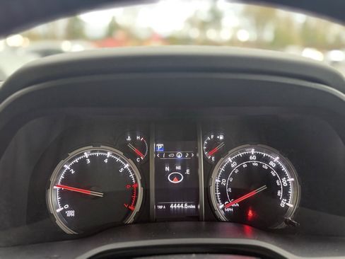 Used 2022 Toyota 4Runner TRD Off-Road Premium image 30