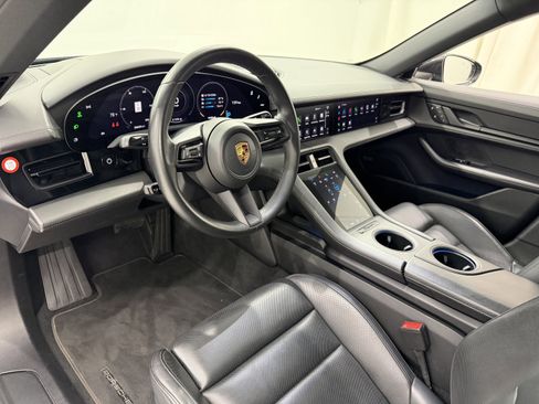 Certified 2022 Porsche Taycan 4 Cross Turismo AWD/4WD image 26