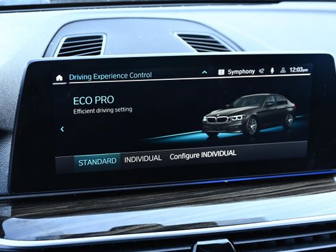 Used 2020 BMW 530i w/ Convenience Package image 32