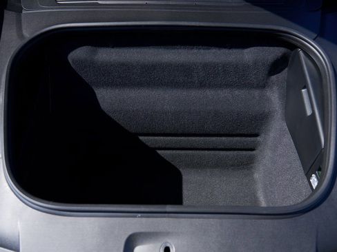 Used 2024 Porsche 911 Carrera 4S w/ Premium Package image 15