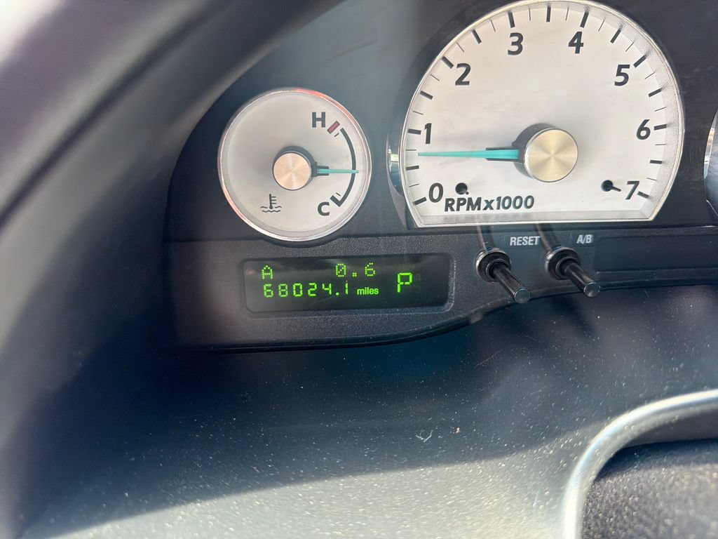 Used 2003 Ford Thunderbird RWD image 25