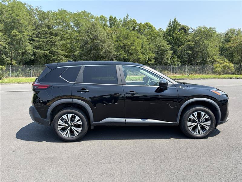 Used 2023 Nissan Rogue SV AWD/4WD image 4