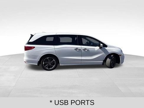 Used 2023 Honda Odyssey Elite image 6