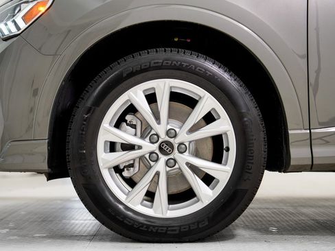 Certified 2025 Audi Q3 2.0T Premium Plus w/ Premium Plus Package image 26