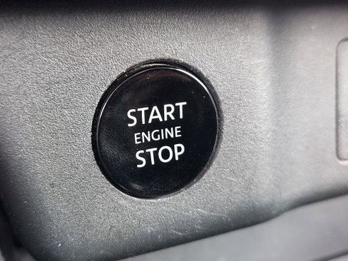 Certified 2025 Nissan Rogue S FWD image 16