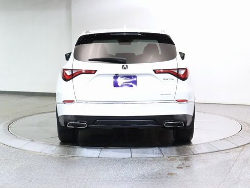Used 2023 Acura MDX SH-AWD image 8