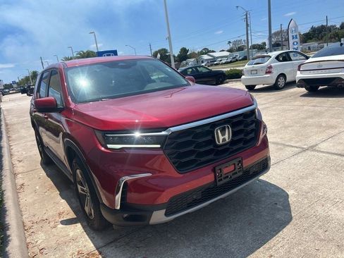 Used 2024 Honda Pilot EX-L image 3