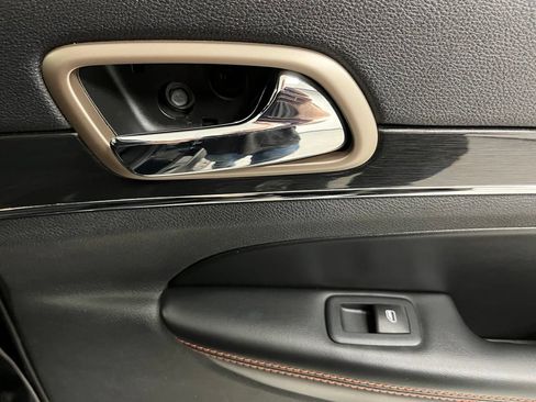 Used 2017 Jeep Grand Cherokee Limited 75th Anniversary AWD/4WD image 51