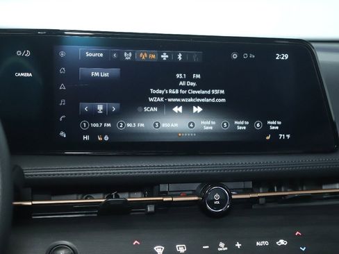 Used 2023 Nissan Ariya AWD image 27