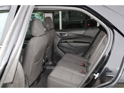 Used 2021 Chevrolet Equinox LT image 38