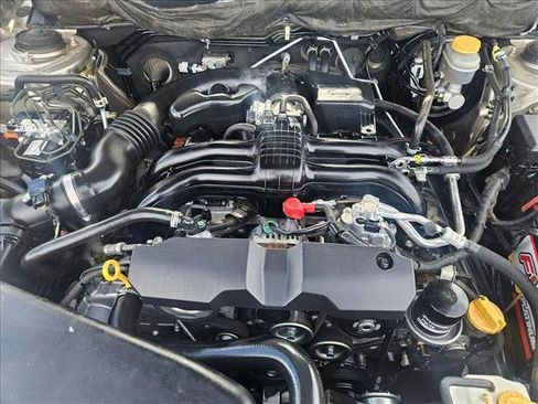 Used 2014 Subaru Outback 2.5i Premium w/ Accessory Value Package (OY1) image 20