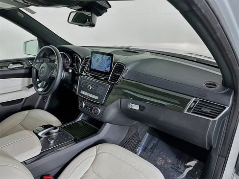 Used 2019 Mercedes-Benz GLS 450 4MATIC image 30