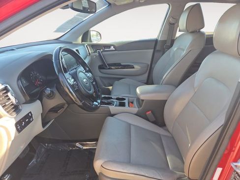 Used 2018 Kia Sportage EX w/ EX Technology Package image 9