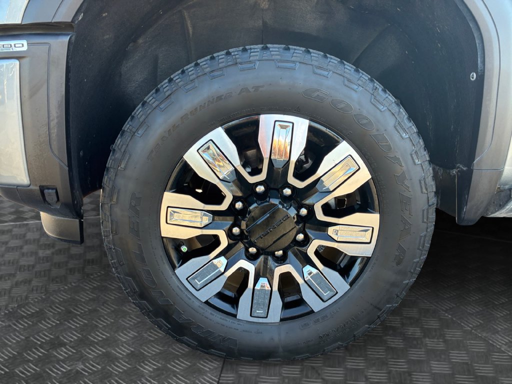 Used 2024 GMC Sierra 2500 Denali w/ Denali Reserve Package AWD/4WD image 22