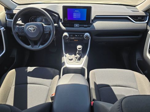 Used 2025 Toyota RAV4 LE AWD/4WD image 10