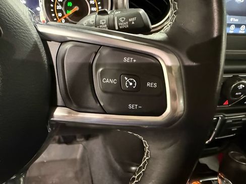 Used 2021 Jeep Wrangler Unlimited Sahara w/ Cold Weather Group AWD/4WD image 13