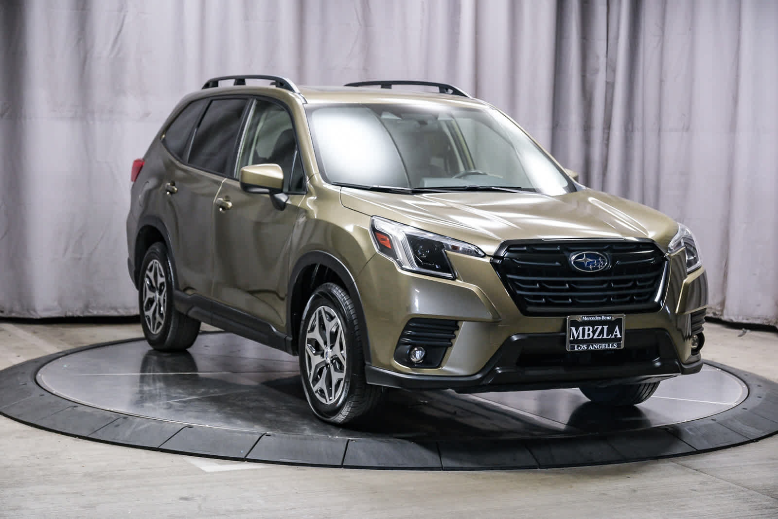 Used 2024 Subaru Forester Premium AWD/4WD image 5