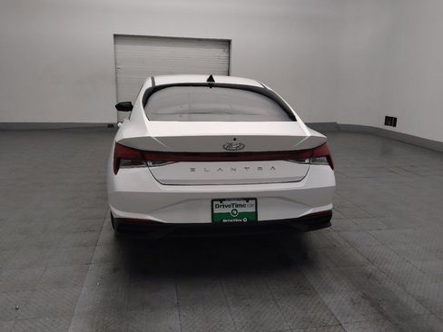 Used 2023 Hyundai Elantra SEL FWD image 6