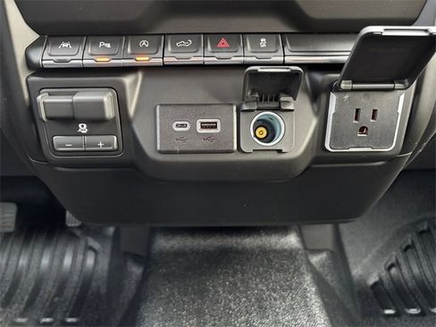 New 2026 Chevrolet Silverado 1500 W/T image 21