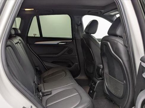 Used 2017 BMW X1 xDrive28i image 18
