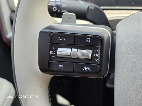 Used 2025 Hyundai Santa Fe Calligraphy FWD image 29