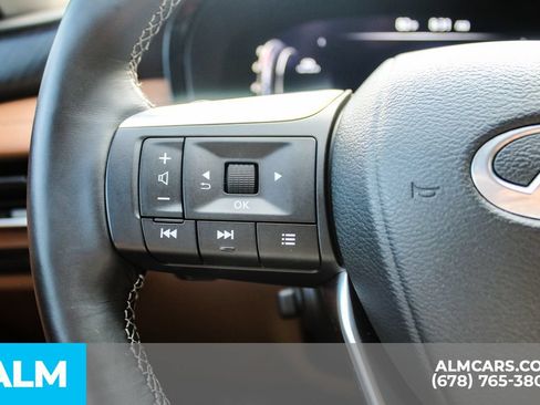 Used 2025 INFINITI QX60 Sensory w/ Vision Package AWD/4WD image 28