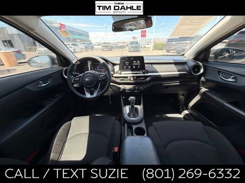 Used 2021 Kia Forte Sedan FWD image 2