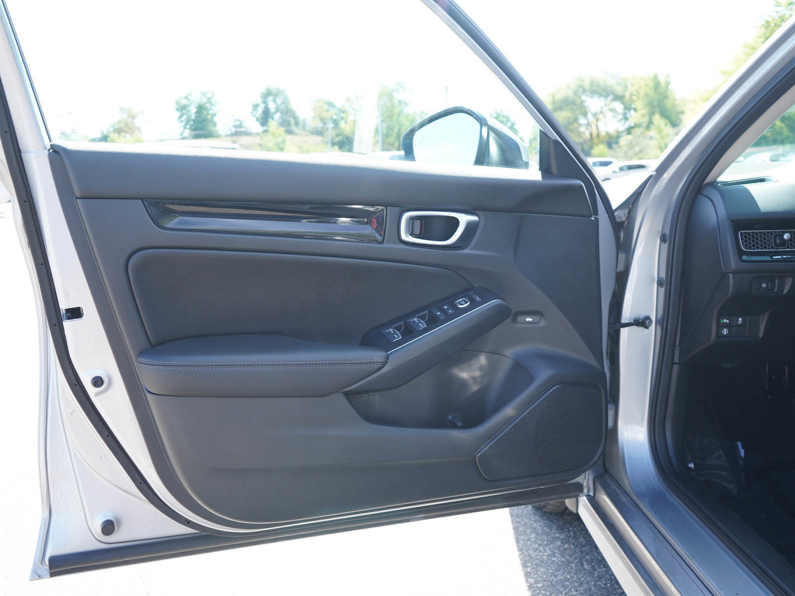 Used 2024 Honda Civic Touring image 17
