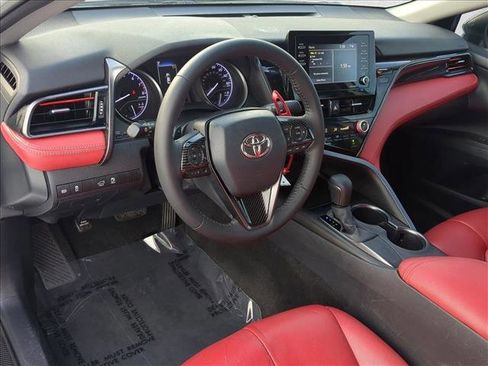 Used 2021 Toyota Camry SE FWD image 8
