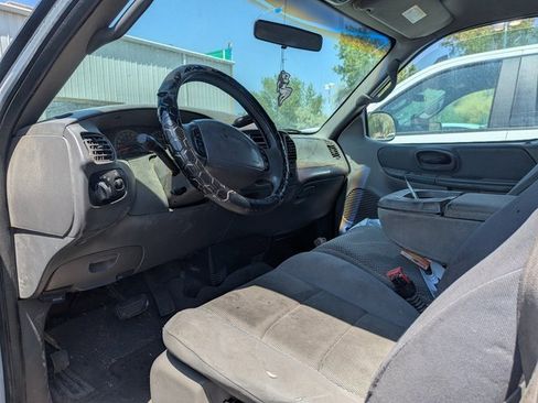 Used 2001 Ford F150 2WD SuperCab image 12