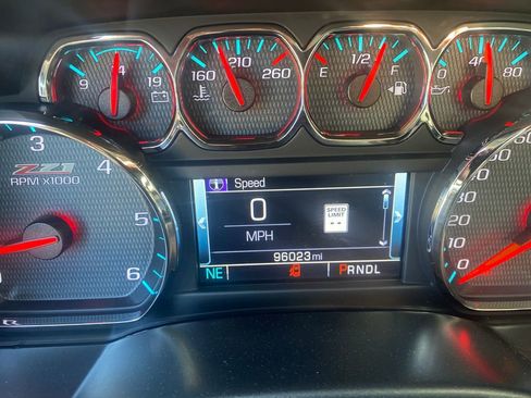 Used 2018 Chevrolet Silverado 1500 LTZ Z71 w/ Centennial Edition image 17