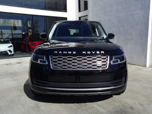 Used 2020 Land Rover Range Rover HSE image 2