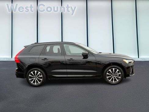 Certified 2025 Volvo XC60 B5 Plus image 2