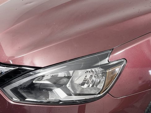 Used 2019 Nissan Sentra SV FWD image 11