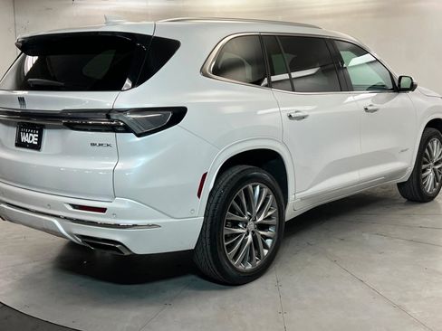 Used 2025 Buick Enclave Avenir w/ Super Cruise Package AWD/4WD image 6
