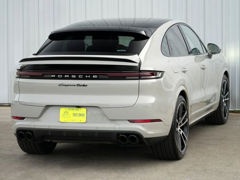 Used 2024 Porsche Cayenne Turbo image 68