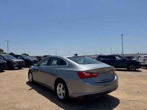 Used 2025 Chevrolet Malibu LS FWD image 14
