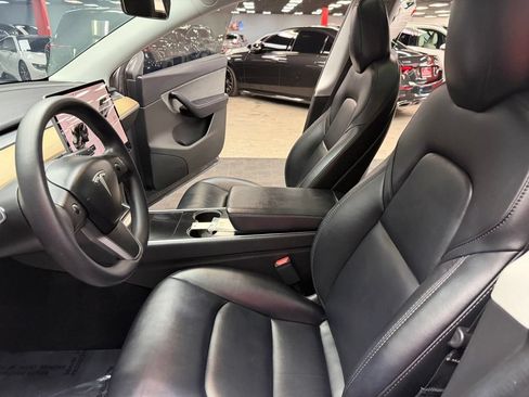 Used 2020 Tesla Model Y Long Range AWD/4WD image 30