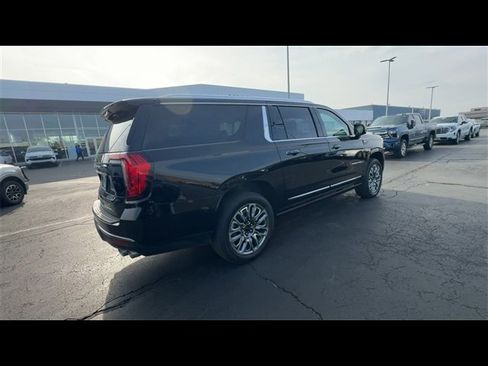Certified 2024 GMC Yukon XL Denali Ultimate image 8