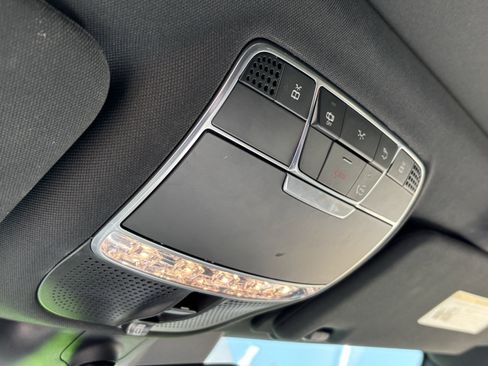 Used 2020 Mercedes-Benz S 560 Sedan image 29
