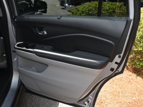 Used 2017 Honda Pilot Touring image 21