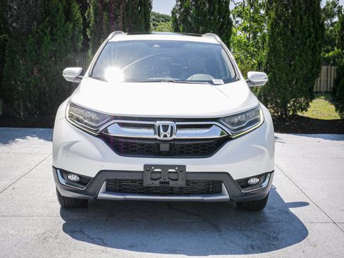 Used 2018 Honda CR-V Touring image 3