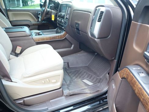 Used 2019 Chevrolet Silverado 3500 LT w/ LT Convenience Package AWD/4WD image 16