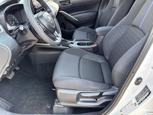 Used 2024 Toyota Corolla Cross AWD Hybrid image 18