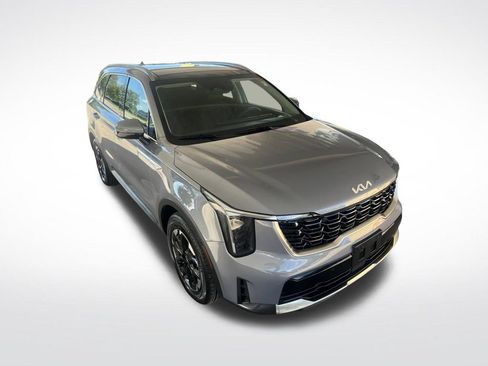 Certified 2025 Kia Sorento S w/ Panoramic Sunroof Package FWD image 36