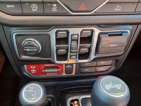New 2026 Jeep Wrangler Unlimited Sport AWD/4WD image 9
